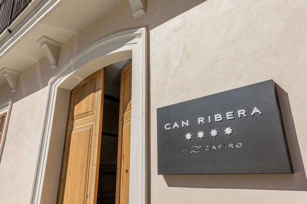 Can Ribera By Zafiro Muro Bagian luar foto